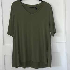 H by Halston tee